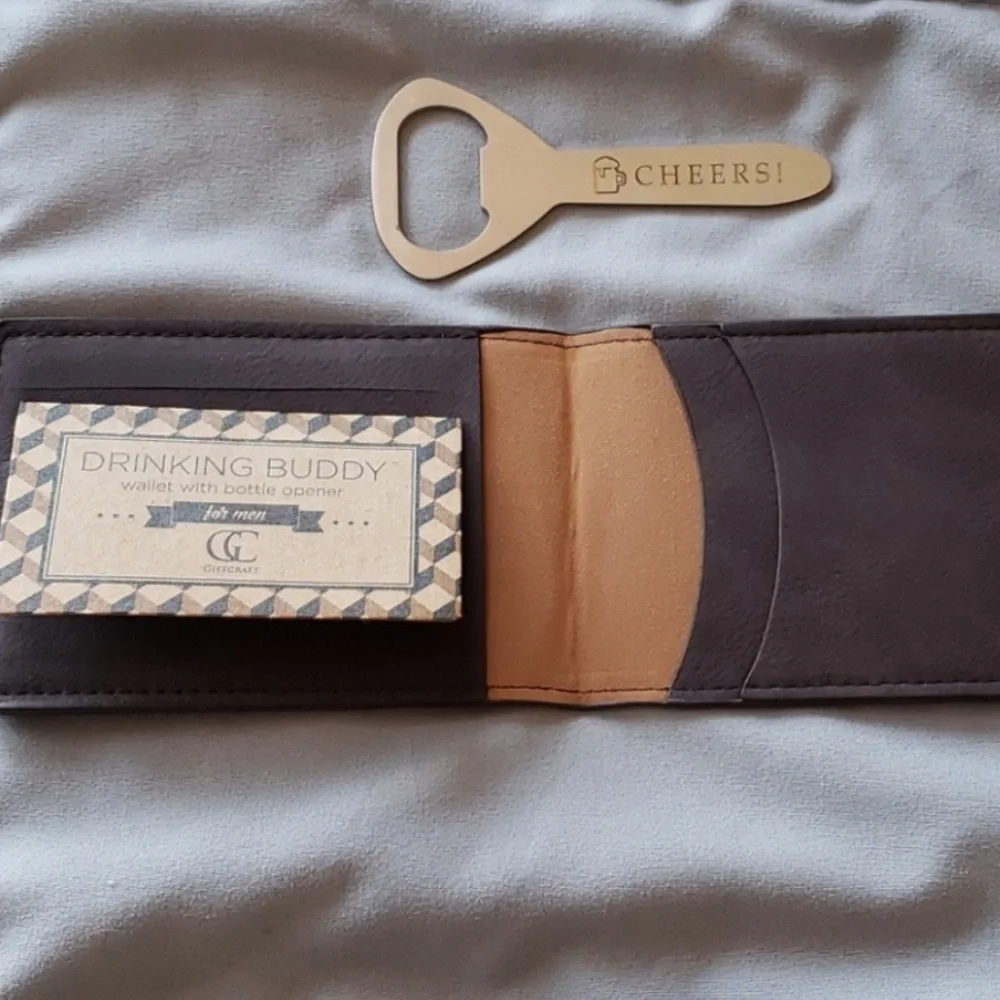 MEN'S WALLET & BOTTLE OPENER 